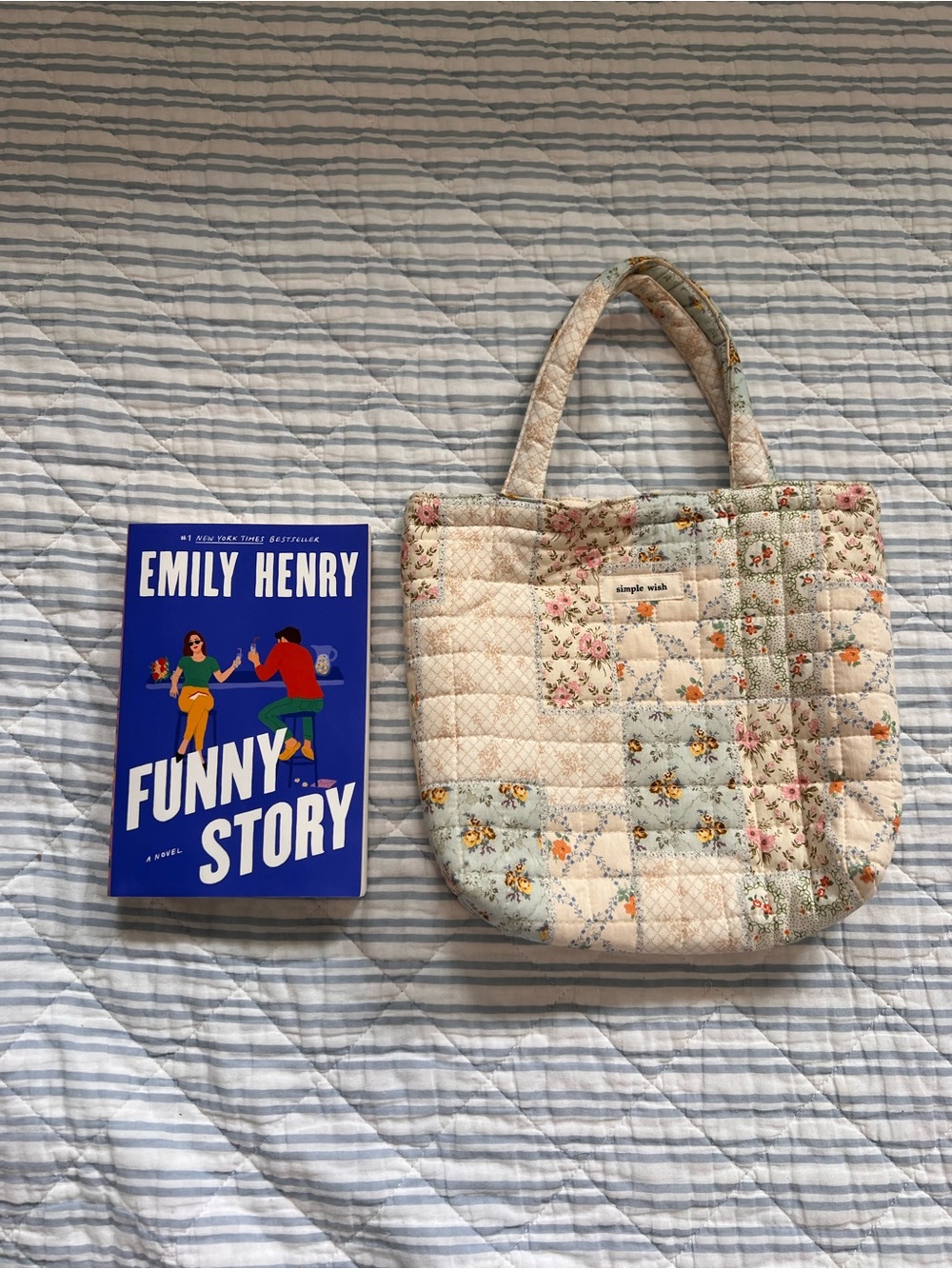 Amazon Quilted Floral Patchwork Tote in Cream, Pink, Blue and Green - Picture 4 of 5